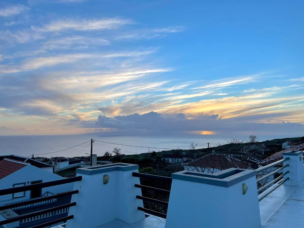 הוילה Angra do Heroísmo Casa As Sete מראה חיצוני תמונה